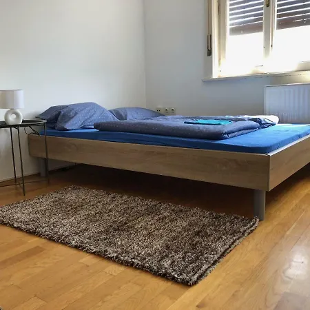 Roseman - Small Open Flat In The City Centre Апартаменты *