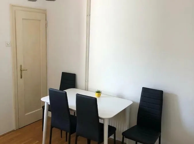 Roseman - Small Open Flat In The City Centre *