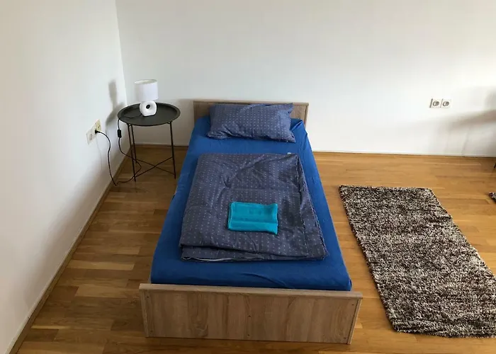 Roseman - Small Open Flat In The City Centre